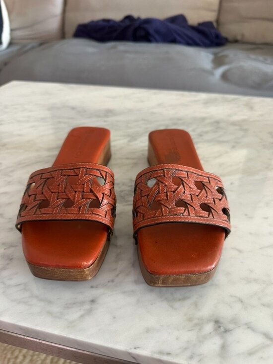 Tory Burch Shoes - Tory Burch Brown Basketweave Leather Clog Size 7